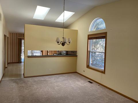 2403 Fox Dr, Aurora, IL 60506 photo 4