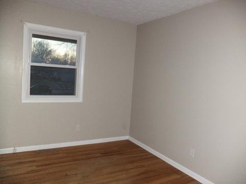 106 S Parkside Rd, Normal, IL 61761 photo 5