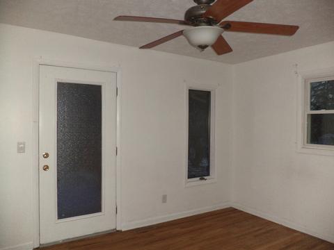 106 S Parkside Rd, Normal, IL 61761 photo 7