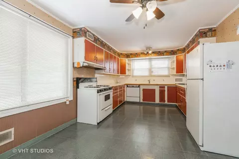 10423 S Artesian Ave, Chicago, IL 60655 photo 4