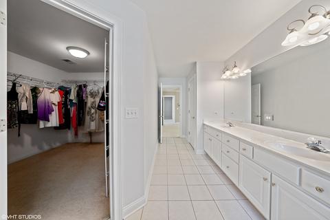 213 65th St, Willowbrook, IL 60527 photo 8