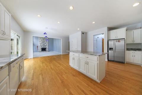 213 65th St, Willowbrook, IL 60527 photo 5