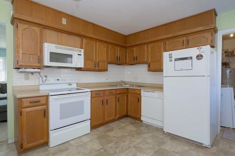 1004 Empire St, Bloomington, IL 61701 photo 4