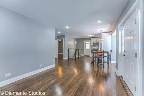 346 Maple Ln, Hillside, IL 60162 photo 2