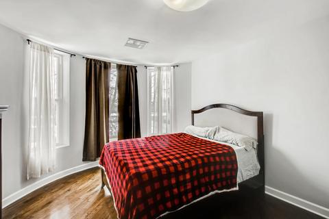 546 E 46th St #2W, Chicago, IL 60653 photo 10