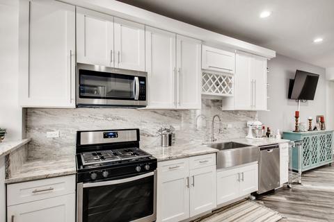 546 E 46th St #2W, Chicago, IL 60653 photo 4