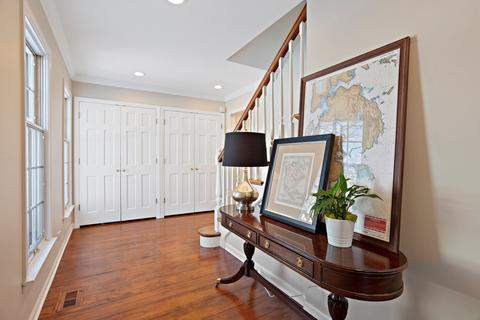 609 E Scranton Ave, Lake Bluff, IL 60044 photo 2