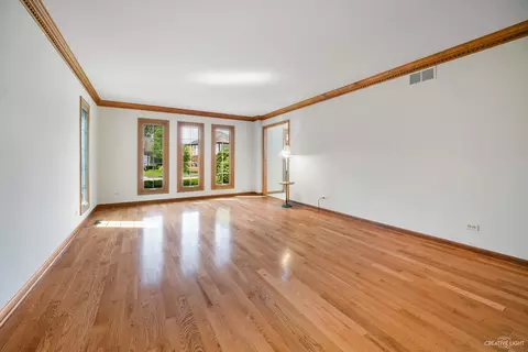 110 Danada Dr, Wheaton, IL 60189 photo 5