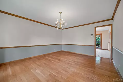 110 Danada Dr, Wheaton, IL 60189 photo 2