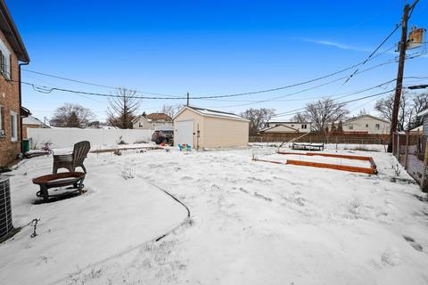 6948 Olympic Dr, Bridgeview, IL 60455 photo 23