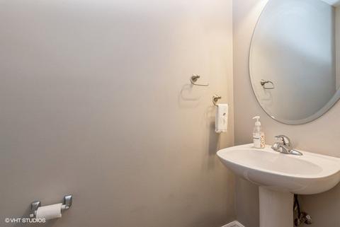 4585 Jade Ln, Hoffman Estates, IL 60192 photo 7
