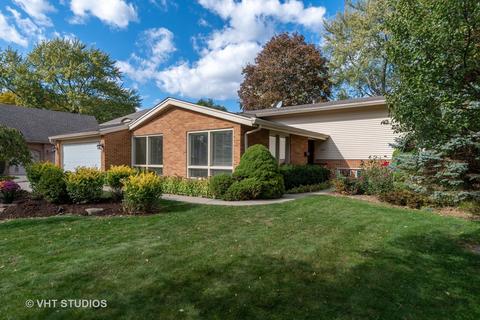 2430 Maple Ave, Northbrook, IL 60062 photo 1