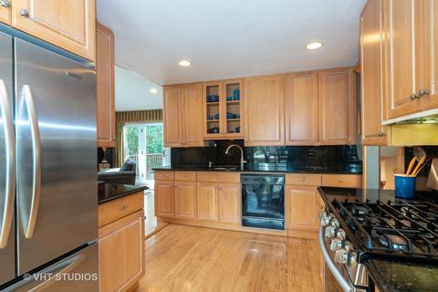 2430 Maple Ave, Northbrook, IL 60062 photo 6