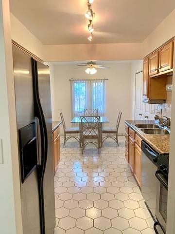 1525 Sander Ct #206, Wheeling, IL 60090 photo 8