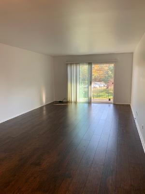 1525 Sander Ct #206, Wheeling, IL 60090 photo 5
