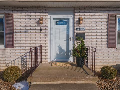 6 Crestwood Ct, Normal, IL 61761 photo 9