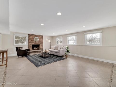 1111 Bristol Ct, Wheaton, IL 60189 photo 15