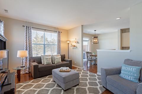421 Azalea St, Elgin, IL 60124 photo 5