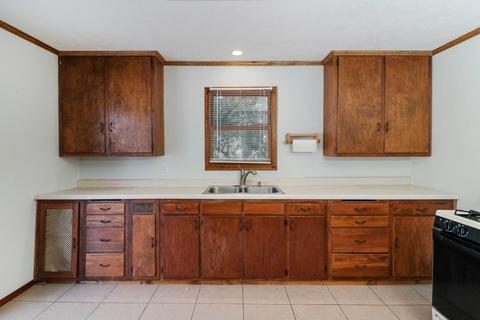 306 E Baker St, Bloomington, IL 61701 photo 10