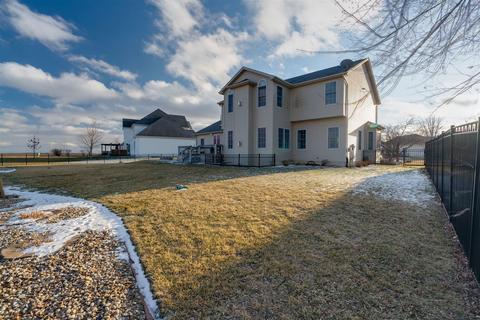 61 Brookstone Cir, Bloomington, IL 61704 photo 38