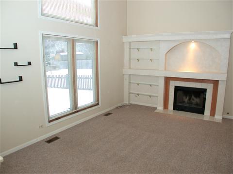 1061 Huron Dr, Elgin, IL 60120 photo 13
