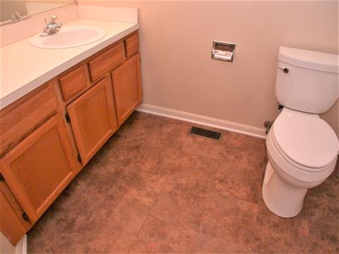 1061 Huron Dr, Elgin, IL 60120 photo 31