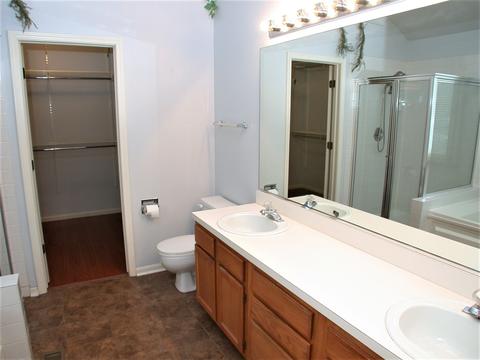1061 Huron Dr, Elgin, IL 60120 photo 21