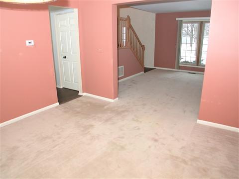 1061 Huron Dr, Elgin, IL 60120 photo 6