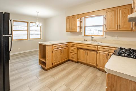 7936 Major Ave, Burbank, IL 60459 photo 4