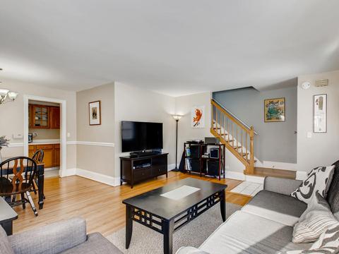610 E Shabonee Trl, Mount Prospect, IL 60056 photo 5