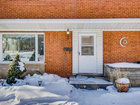 610 E Shabonee Trl, Mount Prospect, IL 60056 photo 2