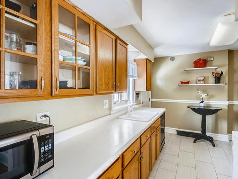 610 E Shabonee Trl, Mount Prospect, IL 60056 photo 8