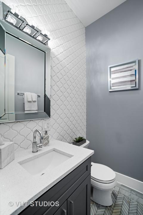 627 E Bowen Ave, Chicago, IL 60653 photo 6