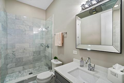 627 E Bowen Ave, Chicago, IL 60653 photo 16