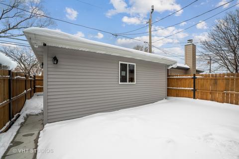 627 E Bowen Ave, Chicago, IL 60653 photo 19