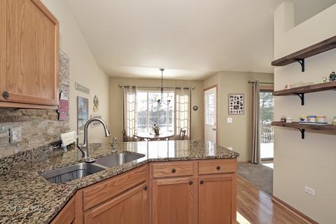 2005 Jeffrey Ln, Elgin, IL 60123 photo 5