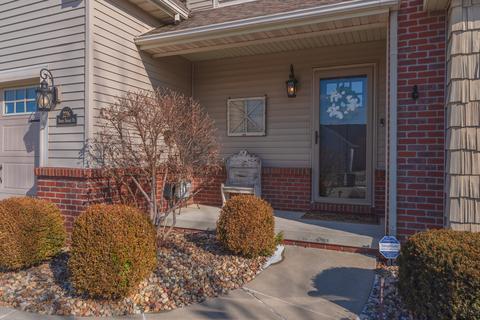 2296 N Bridge Dr, Normal, IL 61761 photo 3