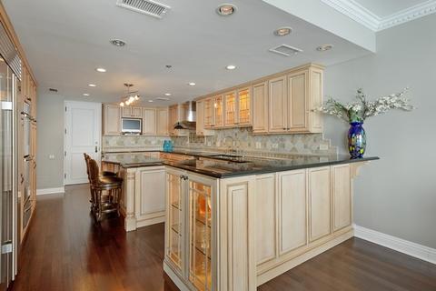 180 E Pearson St #5802, Chicago, IL 60611 photo 7