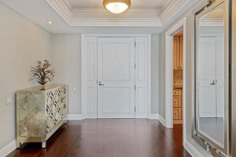 180 E Pearson St #5802, Chicago, IL 60611 photo 2
