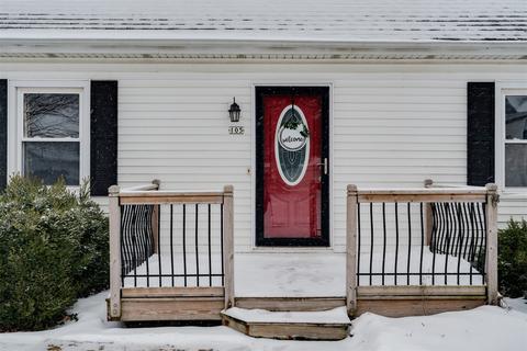 105 E Main St, Danvers, IL 61732 photo 4