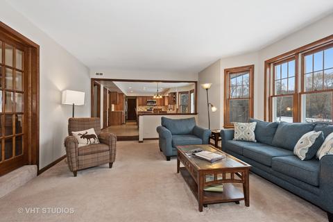 5 N705 Rochefort Ln, Wayne, IL 60184 photo 8