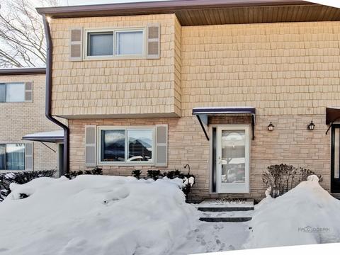 1605 Blackhawk Trl, Wheeling, IL 60090 photo 1