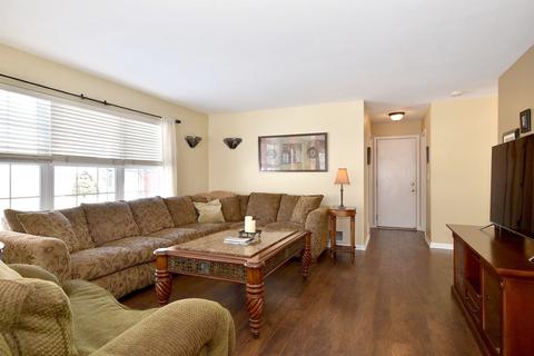 1336 Normandy Ln, Bartlett, IL 60103 photo 11