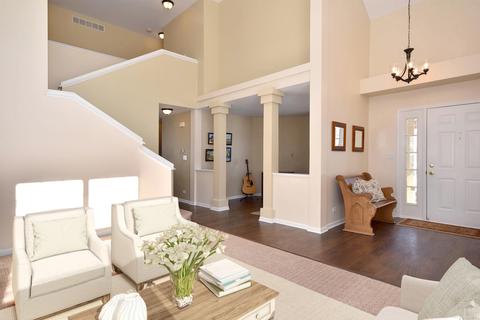 1336 Normandy Ln, Bartlett, IL 60103 photo 3