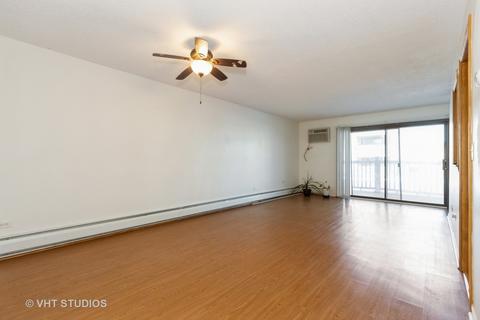 239 Gregory St #6-2, Aurora, IL 60504 photo 2