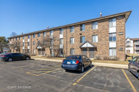 239 Gregory St #6-2, Aurora, IL 60504 photo 1
