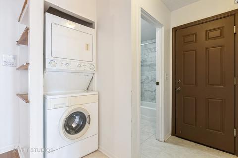 239 Gregory St #6-2, Aurora, IL 60504 photo 5