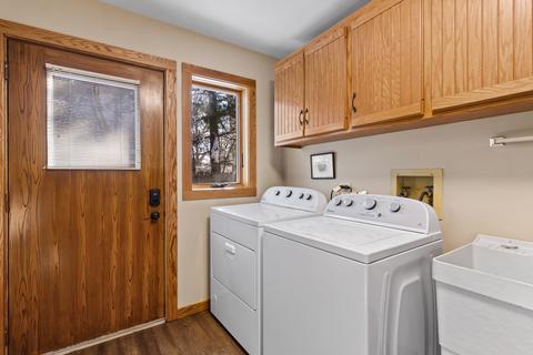 8140 Sunset Rd, Willowbrook, IL 60527 photo 17