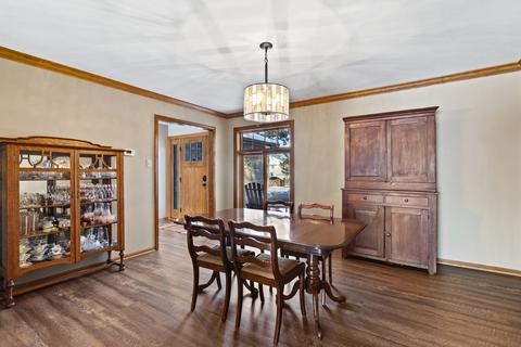 8140 Sunset Rd, Willowbrook, IL 60527 photo 3