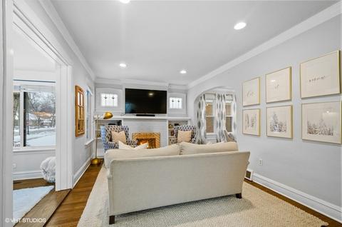 2146 Ewing Ave, Evanston, IL 60201 photo 3